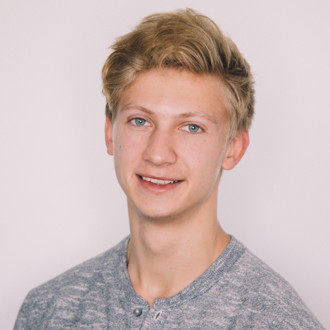Дмитрий Молянов